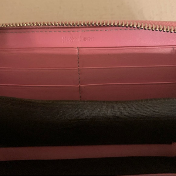 Yves Saint Laurent Wallet - Picture 4 of 8